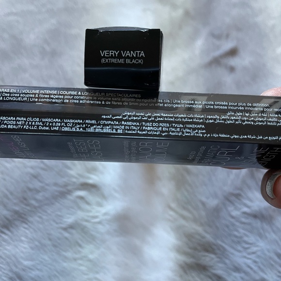 HUDA BEAUTY LEGIT LASHES Double-Ended Mascara - Picture 3 of 5